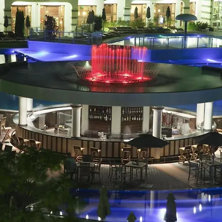 Emerald Beach Resort & Spa *